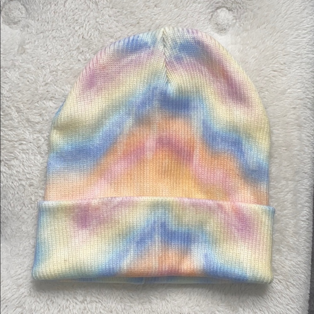 NEVER WORN Tie dye beanie hat